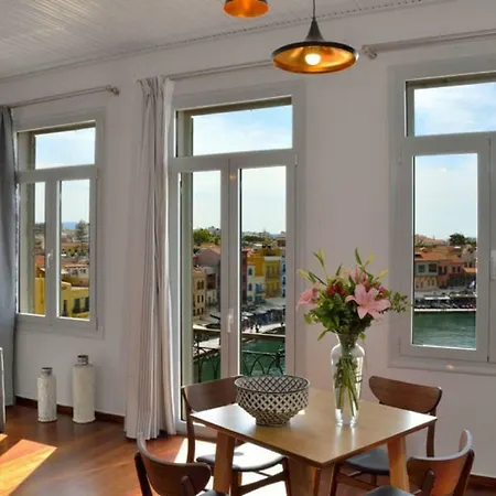 City View Apartment *